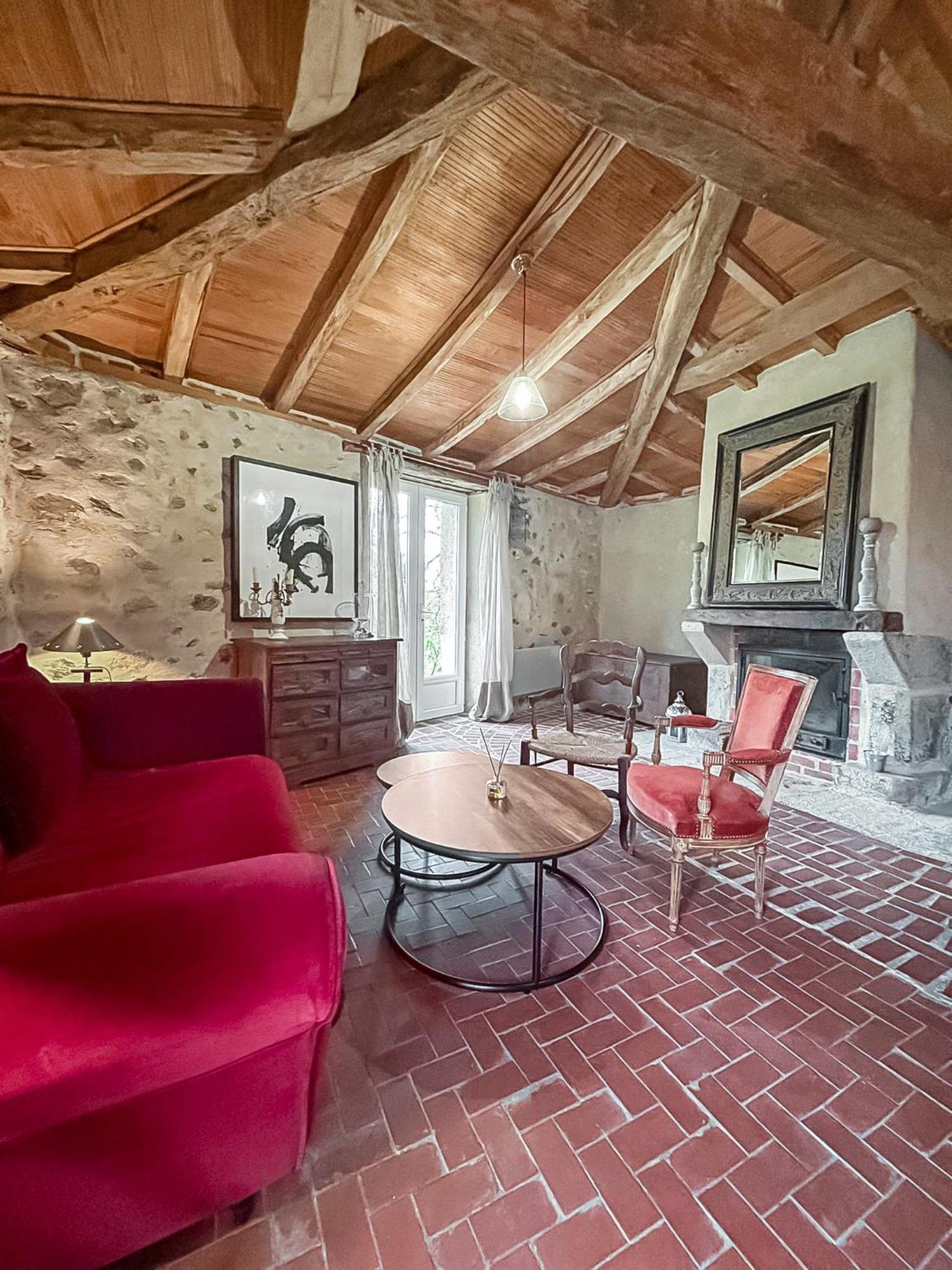 Le Clos Des Ecorcins - Terrasse - Parking Prive Saint-Amand-sur-Sevre Dış mekan fotoğraf