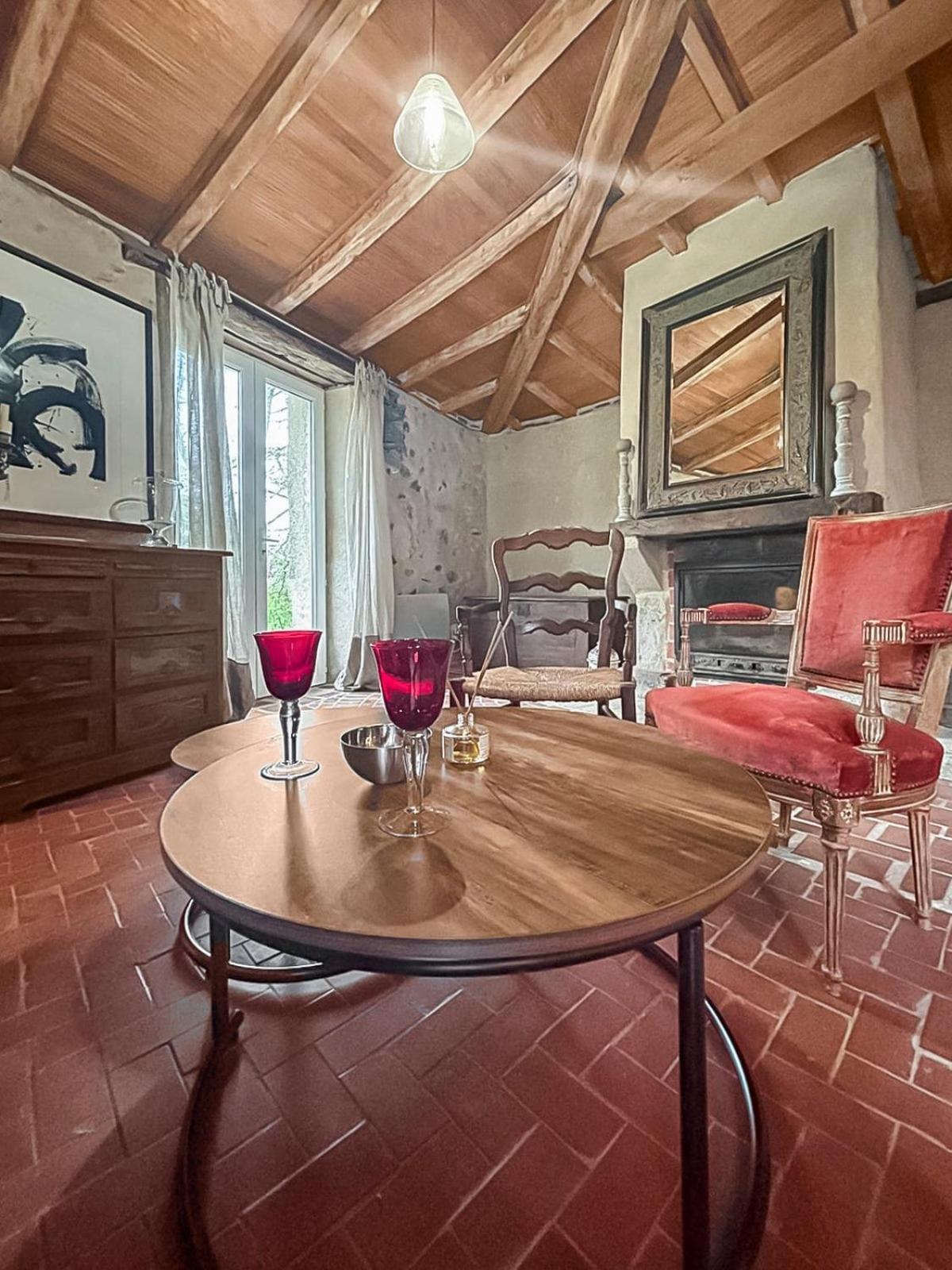 Le Clos Des Ecorcins - Terrasse - Parking Prive Saint-Amand-sur-Sevre Dış mekan fotoğraf