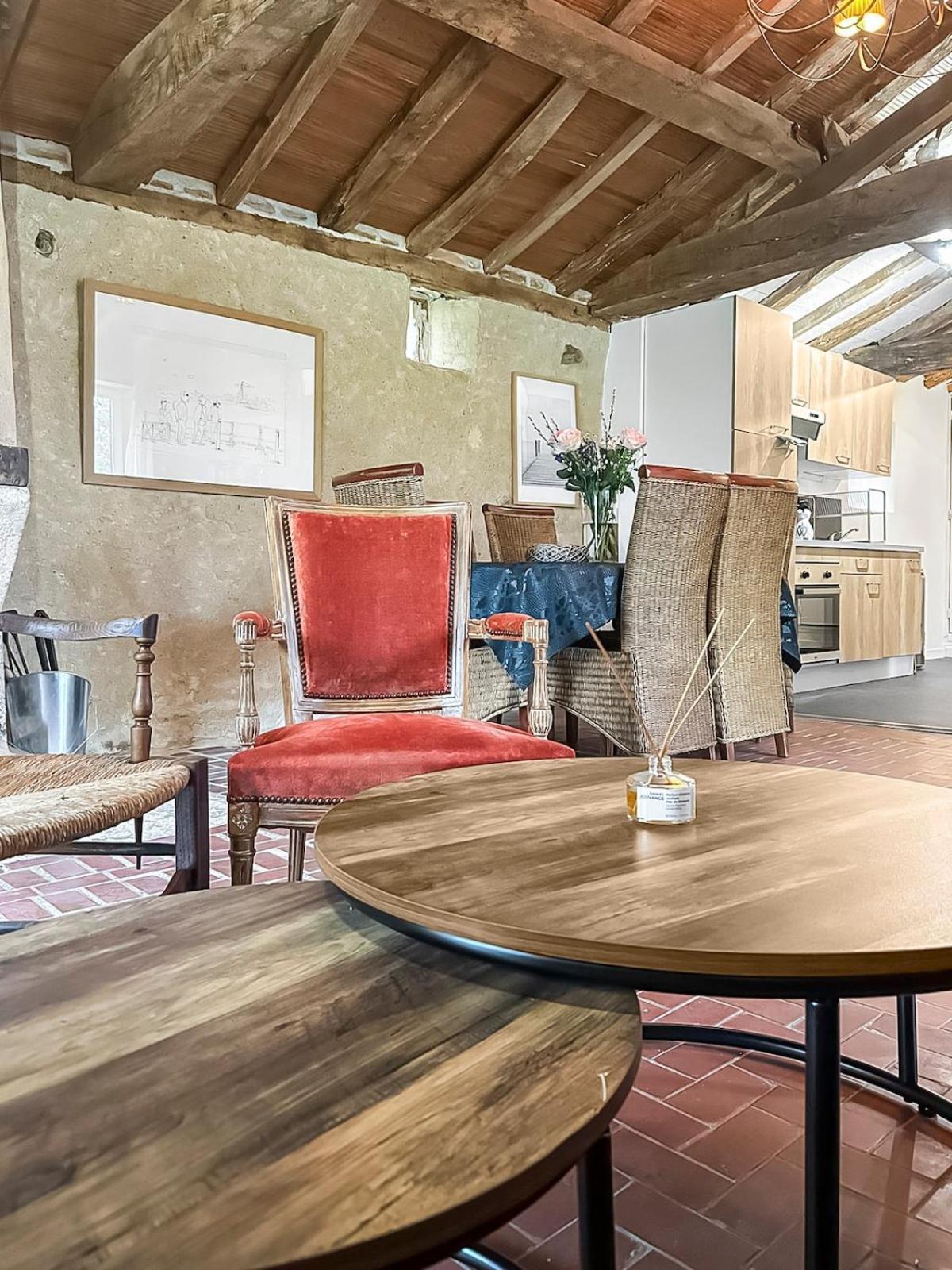Le Clos Des Ecorcins - Terrasse - Parking Prive Saint-Amand-sur-Sevre Dış mekan fotoğraf